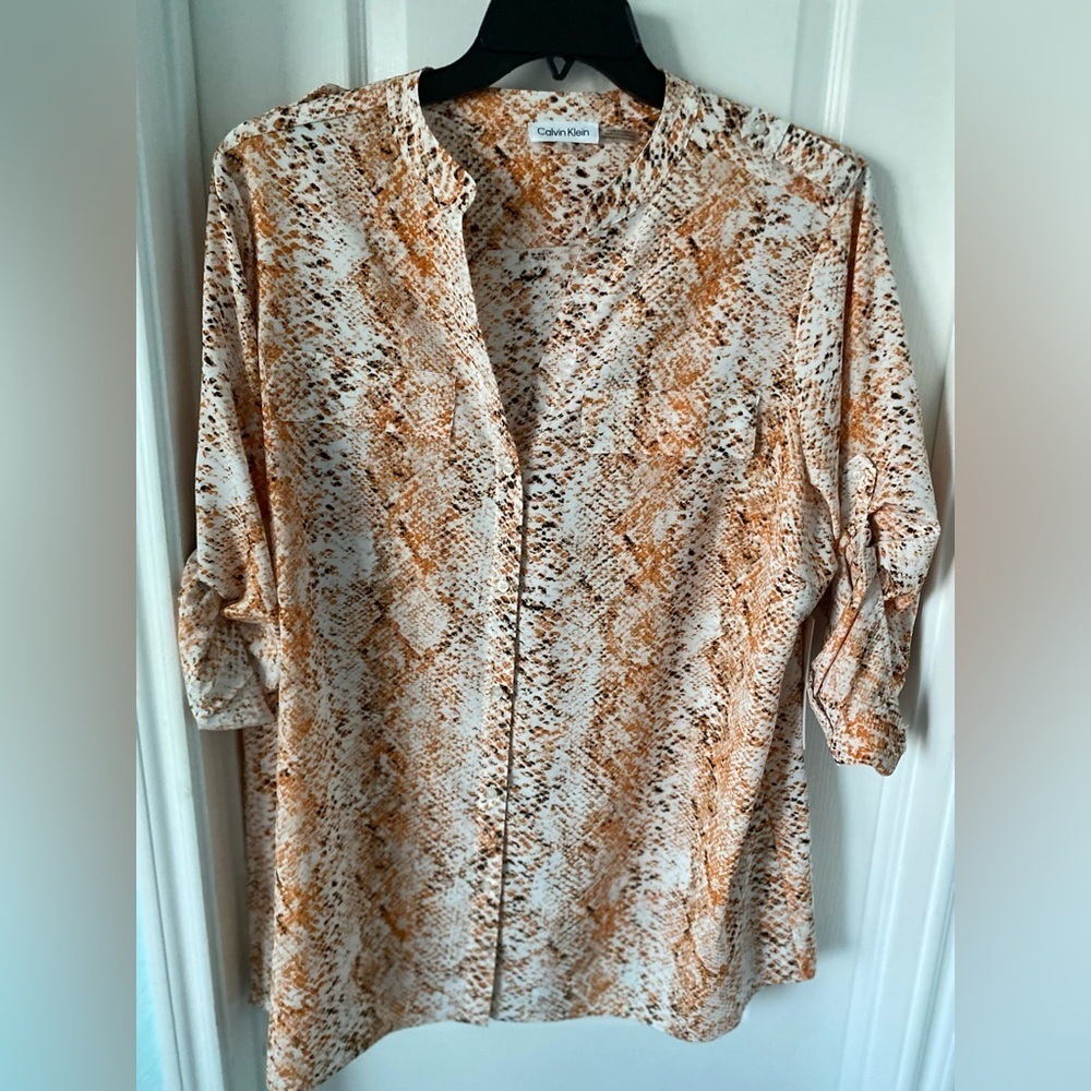 Women’s Calvin Klein snake skin top size 1X